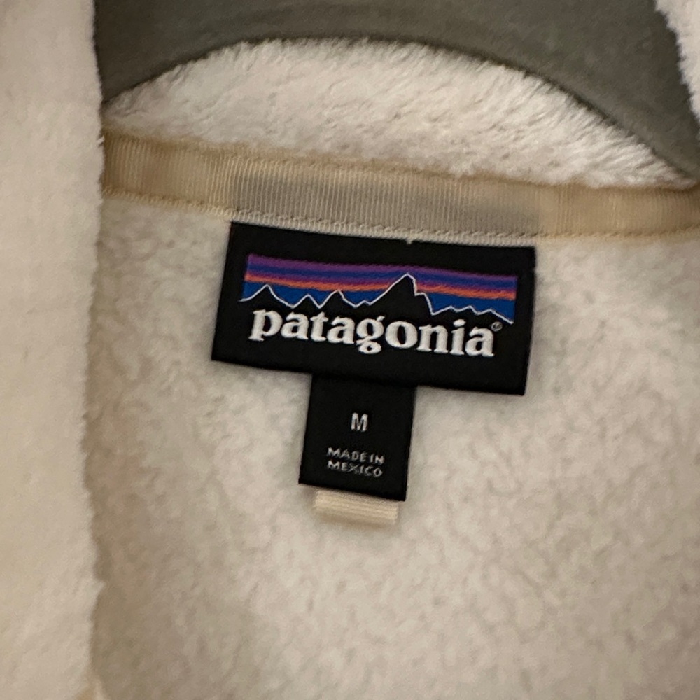 Patagonia Cream Fleece Vest with Tan Pocket - Picture 3 of 3